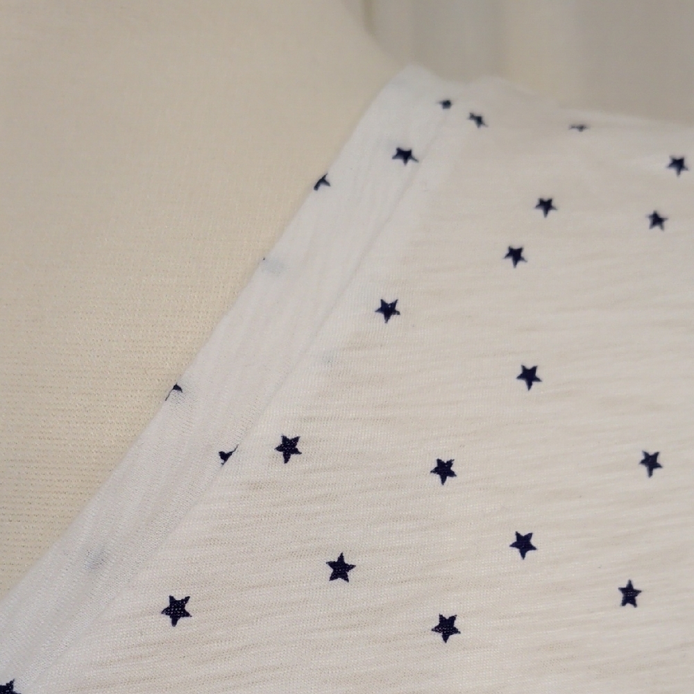 White Star Print V-Neck Women's Top - Picture 8 of 10